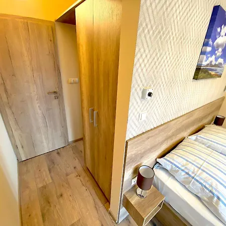 Unio Vendeghaz 2 Guest house *
